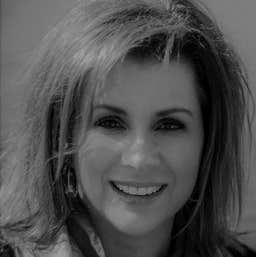 Kellie Carr